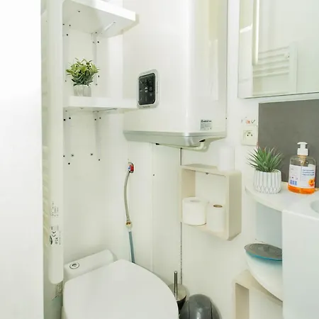 Champs Elysees & Arc De Triomphe - Studio - Cityapartmentstay Appartamento *