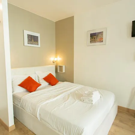 Champs Elysees & Arc De Triomphe - Studio - Cityapartmentstay Apartment *